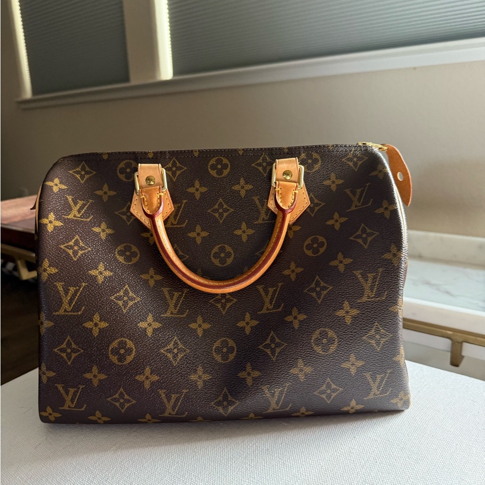 Louis Vuitton Speedy 30